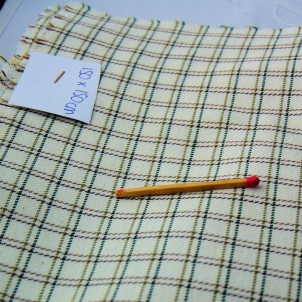 Coupon carreaux coton et laine 150 x 150 cm