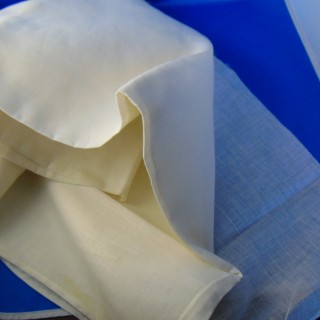 125 cm cotton batist fabric