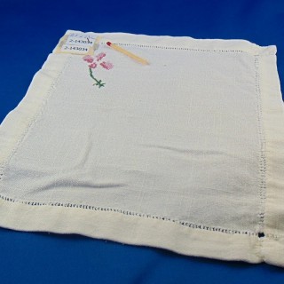 21 x 23 cm hand embroidered linen antique tea towel