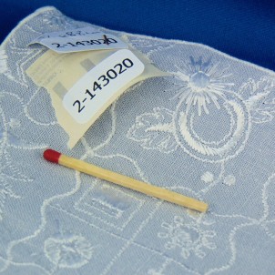 Conjunto de mesa de lino bordado a mano de 28 x 44 cm de edad