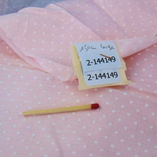 Light cotton fabric with pink-bottomed polka dots by 50 centimeters in 150 cm