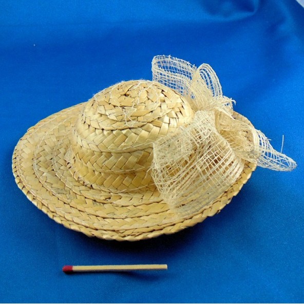 Chapeau de paille pour poupée porcelaine 16 cm.