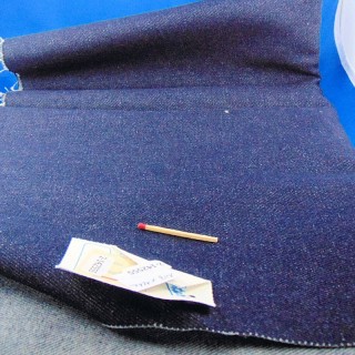 Coupon de Jean en coton épais largeur 108x124cm