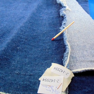 Coupon de Jean en coton épais largeur 144x80cm
