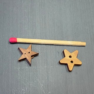 Button star wood two holes...